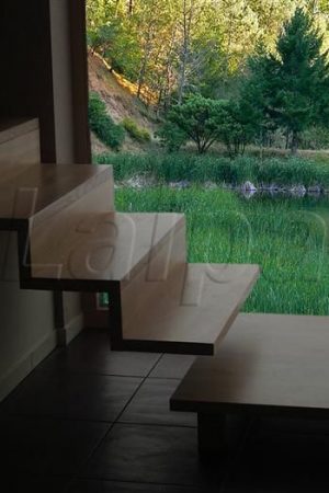 2.17.1 laiptai su paslepta laikanciaja konstrukcija